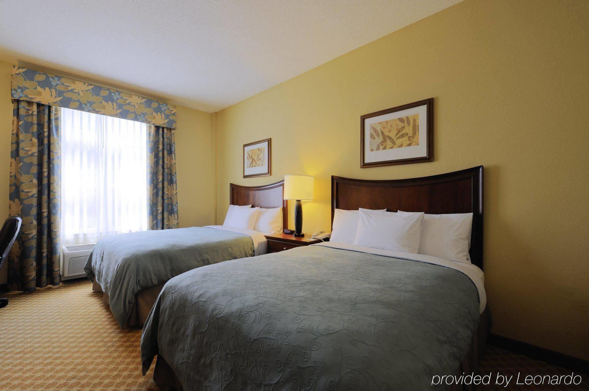 Spark By Hilton Orangeburg Habitación foto